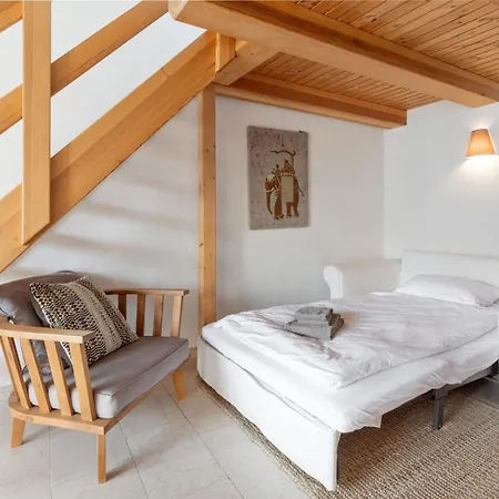 White By Interhome *