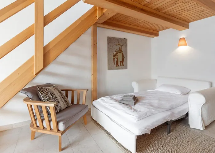 White By Interhome *